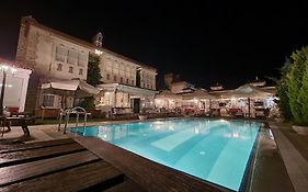 Monottoman Otel Alaçatı